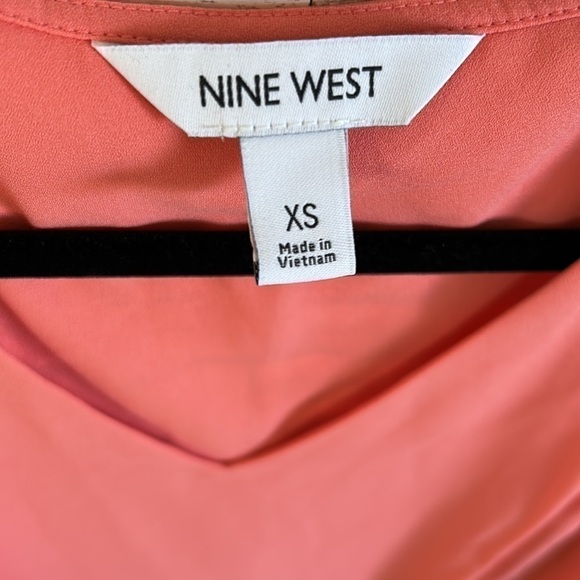Nine West V-Neck Tank | SIZE XS - Picture 4 of 5
